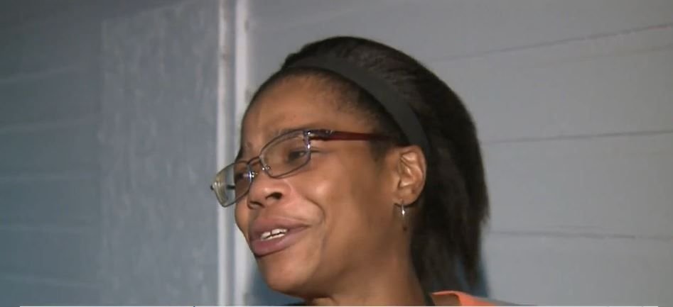 <i></i><br/>Terronda Henderson speaks out after her 14-year-old son was fatally stabbed after a basketball game.