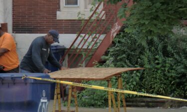 The final two residents of the Elmwood Heights apartment complex moved out today.