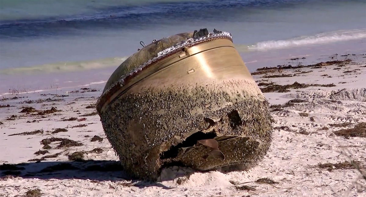 <i>Core News/Reuters</i><br/>Mystery object washes up on a beach in western Australia