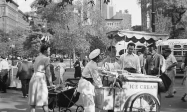People line up for ice cream in New York