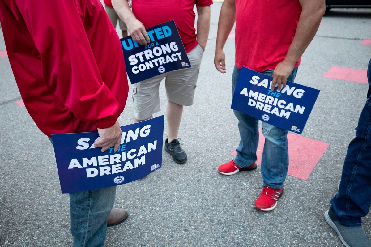 <i>Bill Pugliano/Getty Images</i><br/>UAW head says it’s prepared to strike against Big Three automakers as negotiations begin.