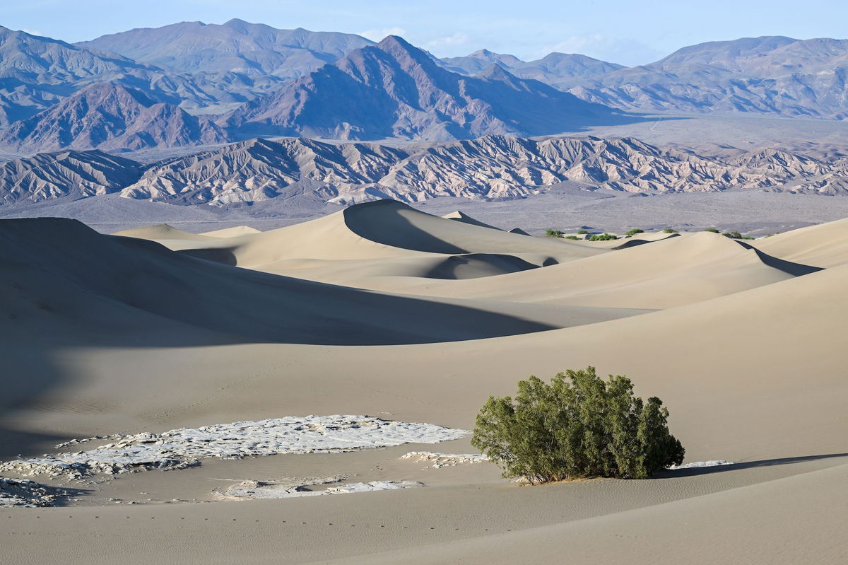 <i>Tayfun Coskun/Anadolu Agency/Getty Images</i><br/>A view of Mesquite Flat Sand Dunes during sunset at Death Valley National Park in California on April 23.