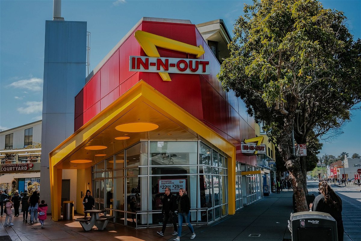 <i>Chan Long Hei/SOPA Images/Shutterstock</i><br/>In-N-Out employees in five US states will no longer be allowed to wear masks as part of new company guidelines.
