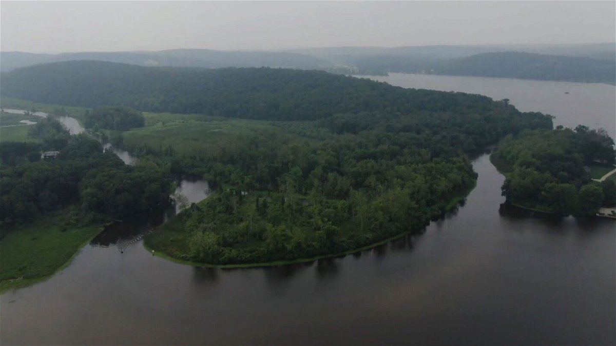 <i>WFSB</i><br/>An aerial view of Selden Neck State Park in Lyme