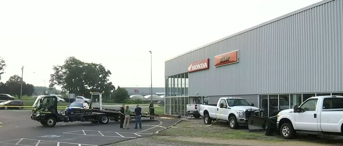 <i></i><br/>The driver of a stolen pickup truck plowed into the Manchester Honda dealership as part of a theft