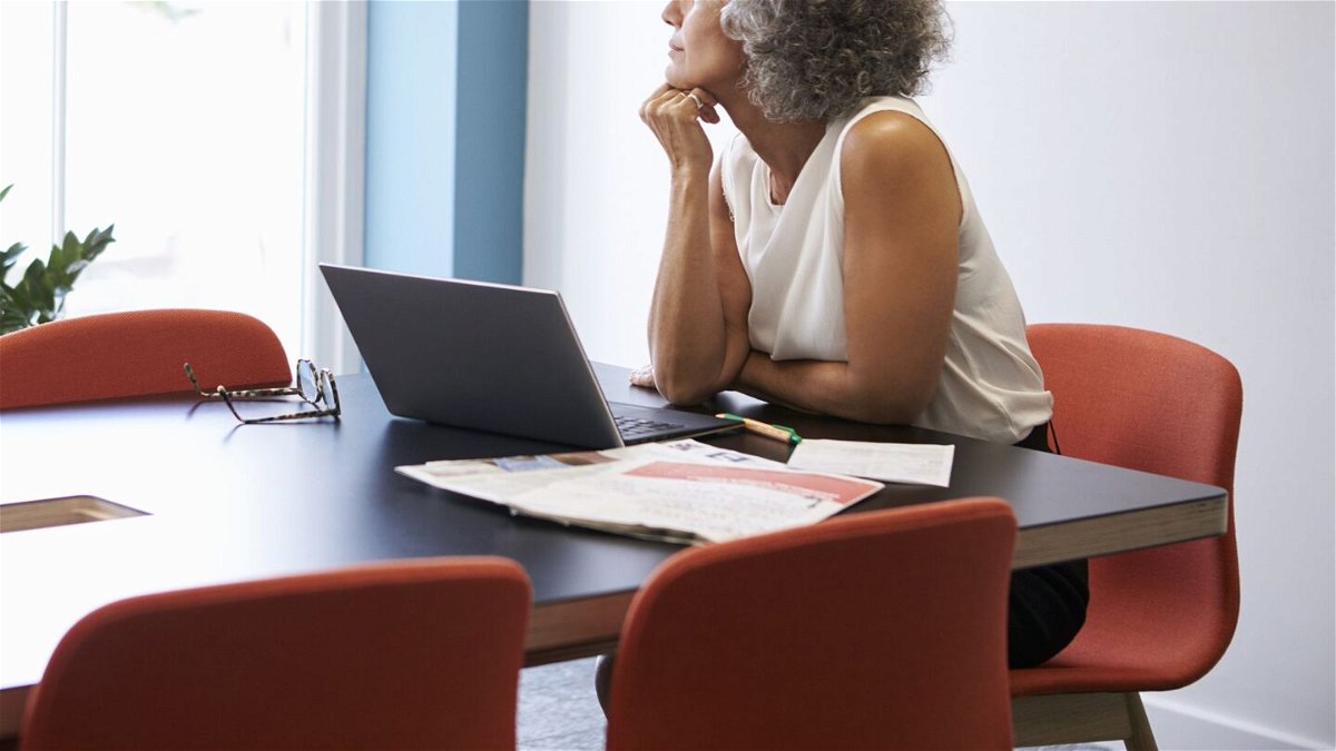 Menopausal symptoms may affect roughly 25% of the US working population at any given time — and now a growing number of employers are stepping up to offer more support.