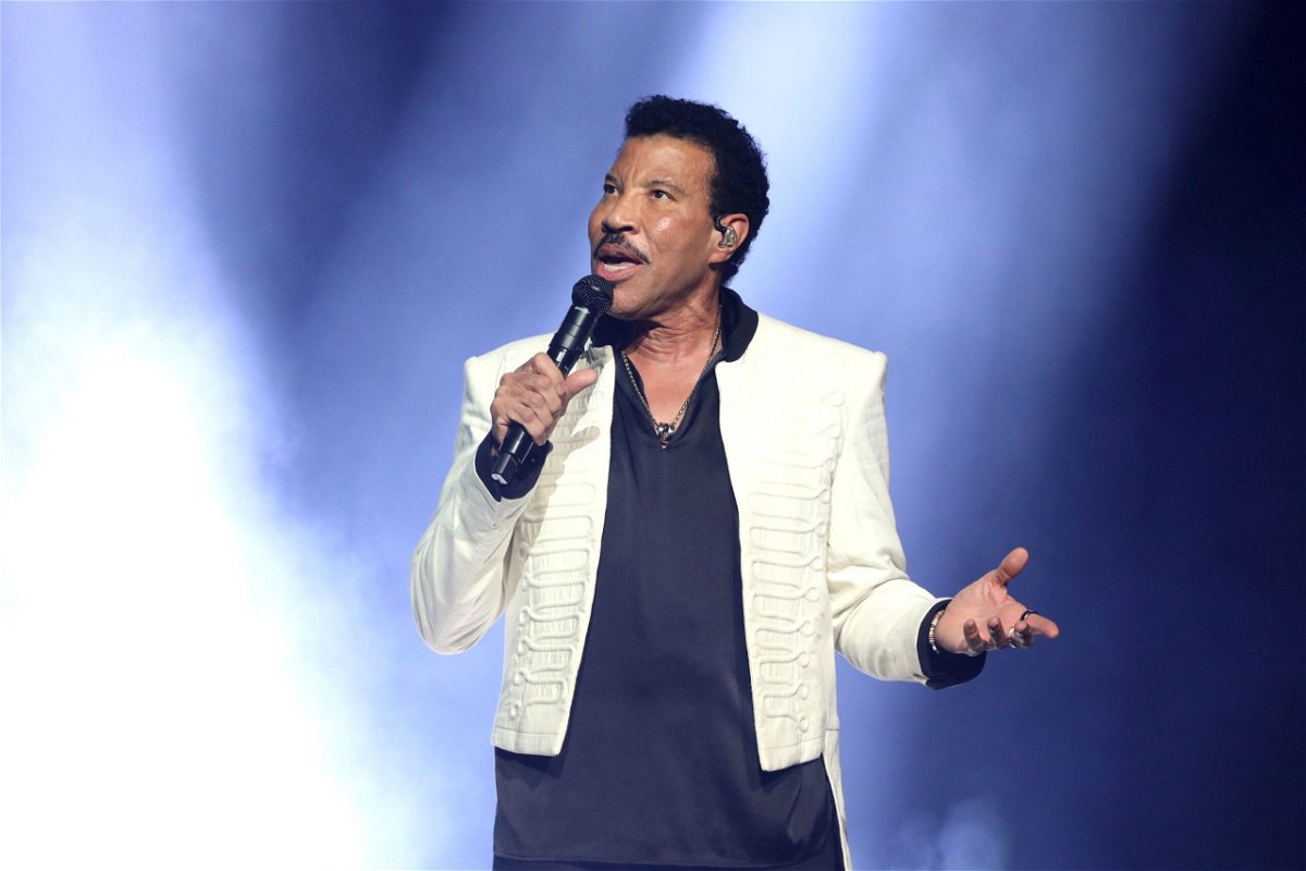 <i>Jeremychanphotography/Getty Images</i><br/>Lionel Richie performs during the 