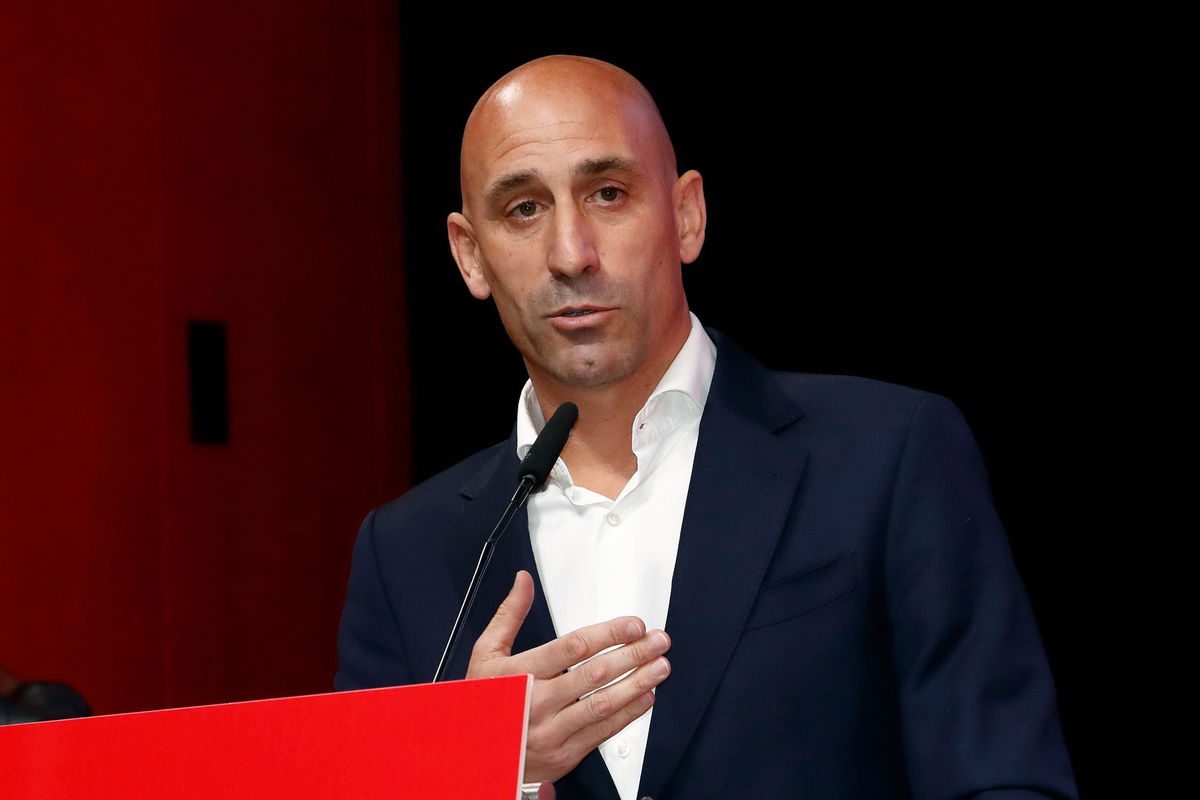 <i>Real Federación Española de Fútbol/Europa Press/AP</i><br/>Rubiales speaks at the Spanish Football Federation's emergency general assembly meeting on Friday.