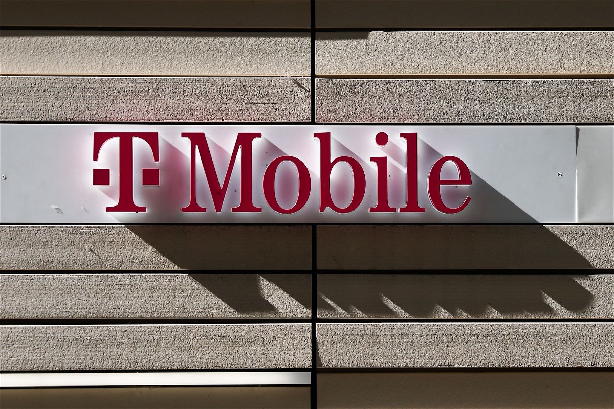 <i>Jakub Porzycki/NurPhoto/Getty Images</i><br/>T-Mobile logo is seen on the building in Chicago. T-Mobile on August 24 announced it plans to lay off 5