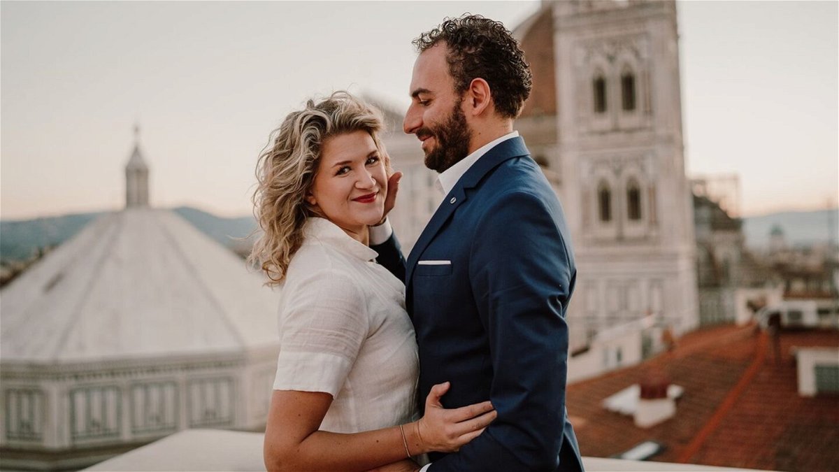 Kacie Rose Burns fell in love with Dario Nencetti while she was vacationing in Florence, Italy.