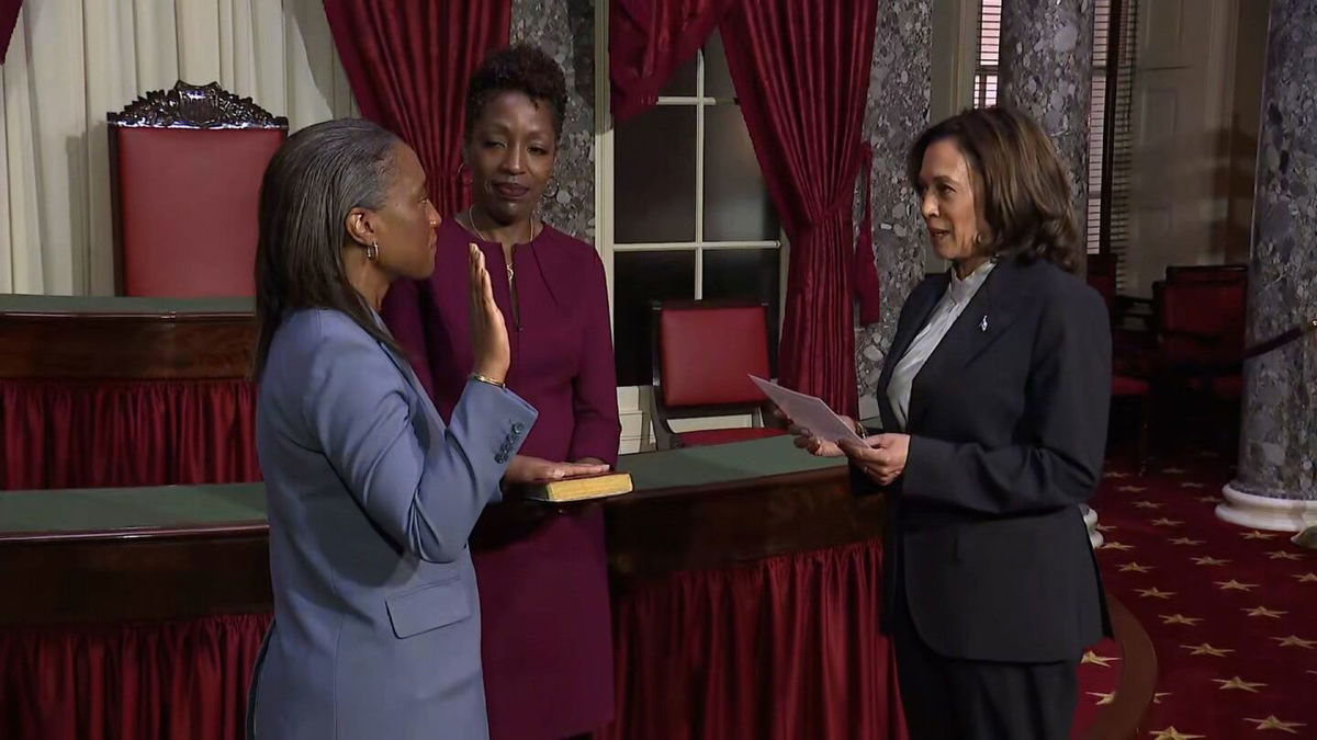 <i>Pool</i><br/>Vice President Kamala Harris performs ceremonial swearing in of Sen. Laphonza Butler on October 3.