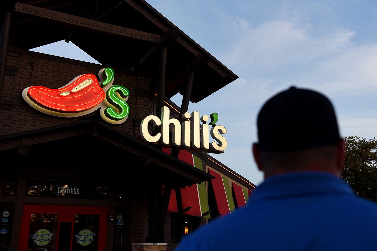 Chili’s is bringing back its “I want my baby back, baby back, baby back…ribs” jingle for a new advertising campaign promoting the dish that’s been a staple on the chain’s menu since the late 1980s.
