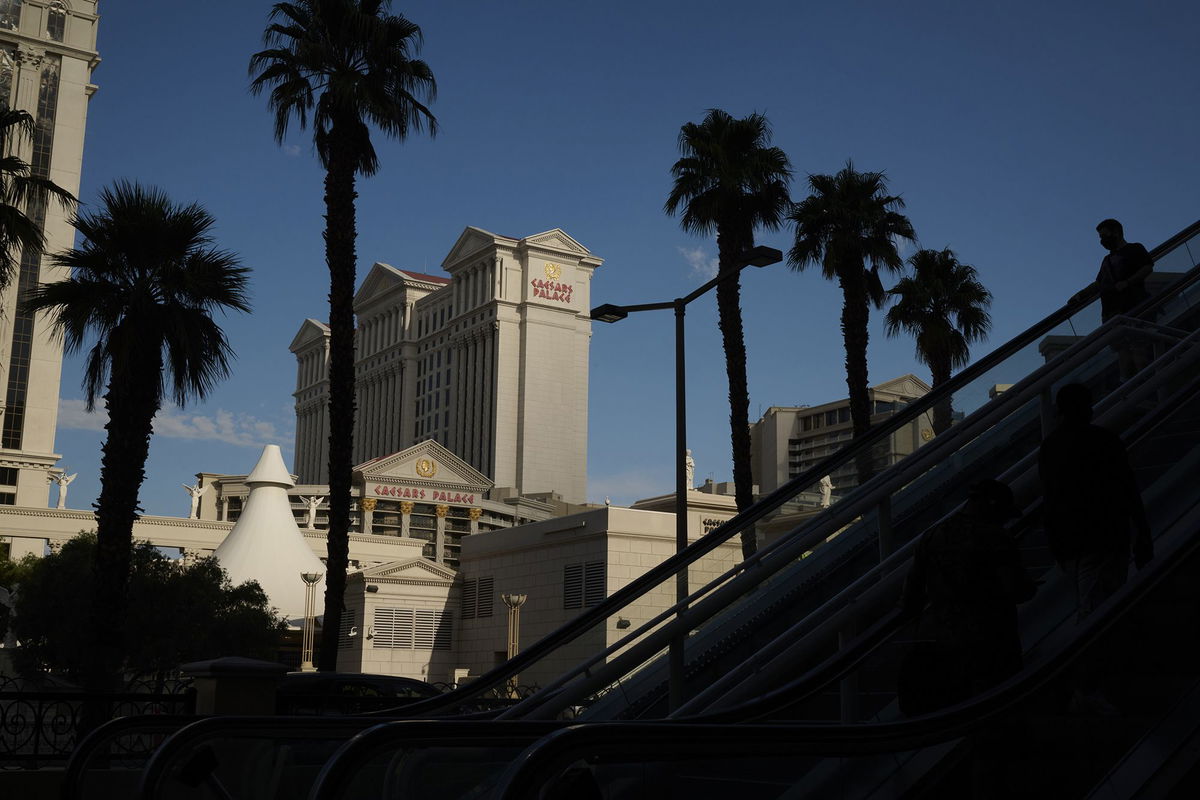 <i>Bridget Bennett/Bloomberg/Getty Images</i><br/>A tentative labor deal has been reached to avert a strike at Caesar's Palace and eight other Las Vegas casinos owned by the company.