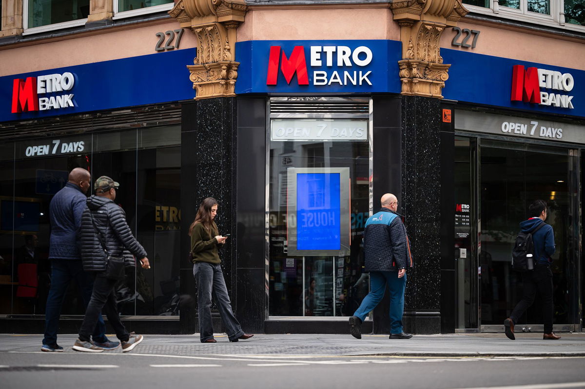 <i>Leon Neal/Getty Images</i><br/>Metro Bank said Thursday that a cost-cutting plan would lead to around 800 job cuts.