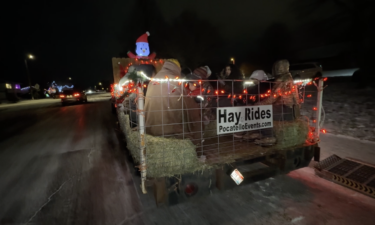 Christmas Lights Tour with a Horse on a Hayride in Pocatello, ID