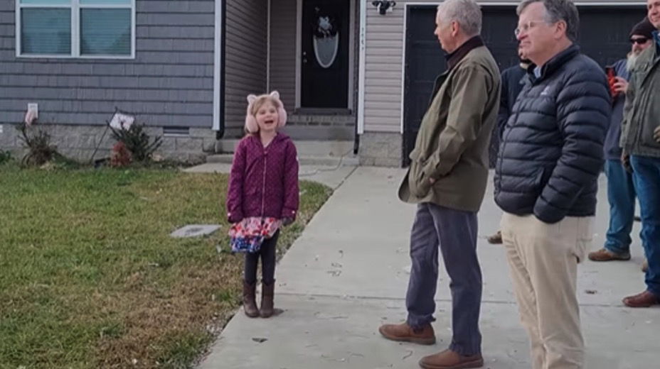 <i>Clarksville Police Department</i><br/>A young girl decided to provide some holiday cheer amid the devastation left behind by the tornado in Clarksville on December 10. While people gathered to join Montgomery County politicians in cleanup efforts on Jackie Lorraine Drive on Sunday