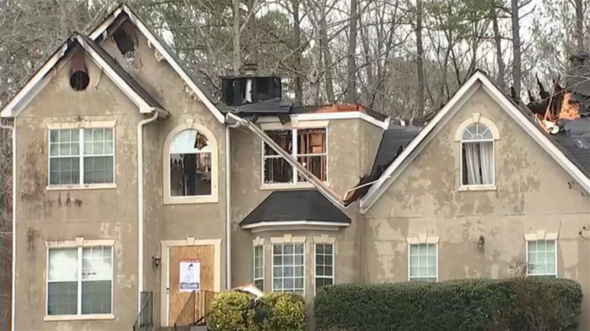<i>WANF</i><br/>Firefighters say an 11-year-old girl's awareness likely saved her family from an early morning house fire.