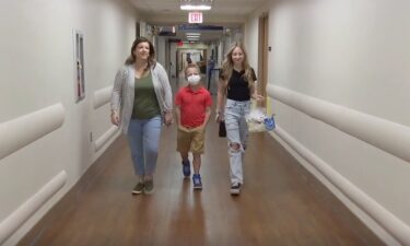 Taylor Swift fans are known for exchanging friendship bracelets during her concerts. So one Tampa "Swiftie" decided to take that idea and apply it to Tampa General Hospital. “So my mom and my brother were actually both patients here; my brother had a kidney transplant