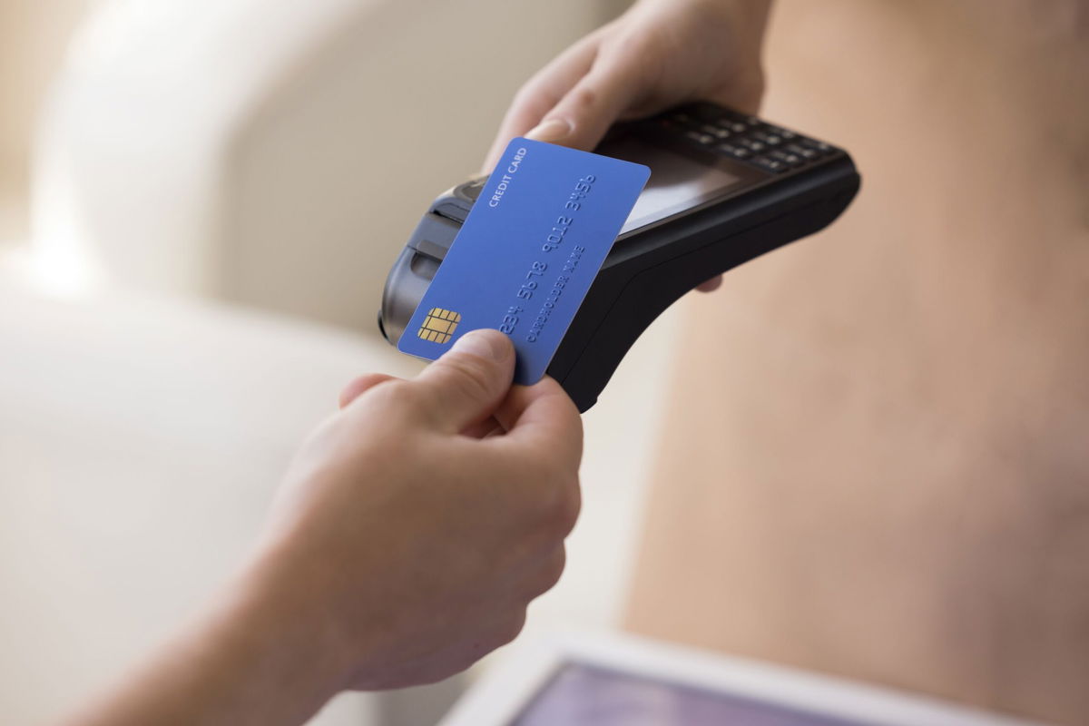 <i>fizkes/iStockphoto/Getty Images</i><br/>Credit card delinquency rates climbed during the third quarter of 2023 and surpassed pre-pandemic rates.