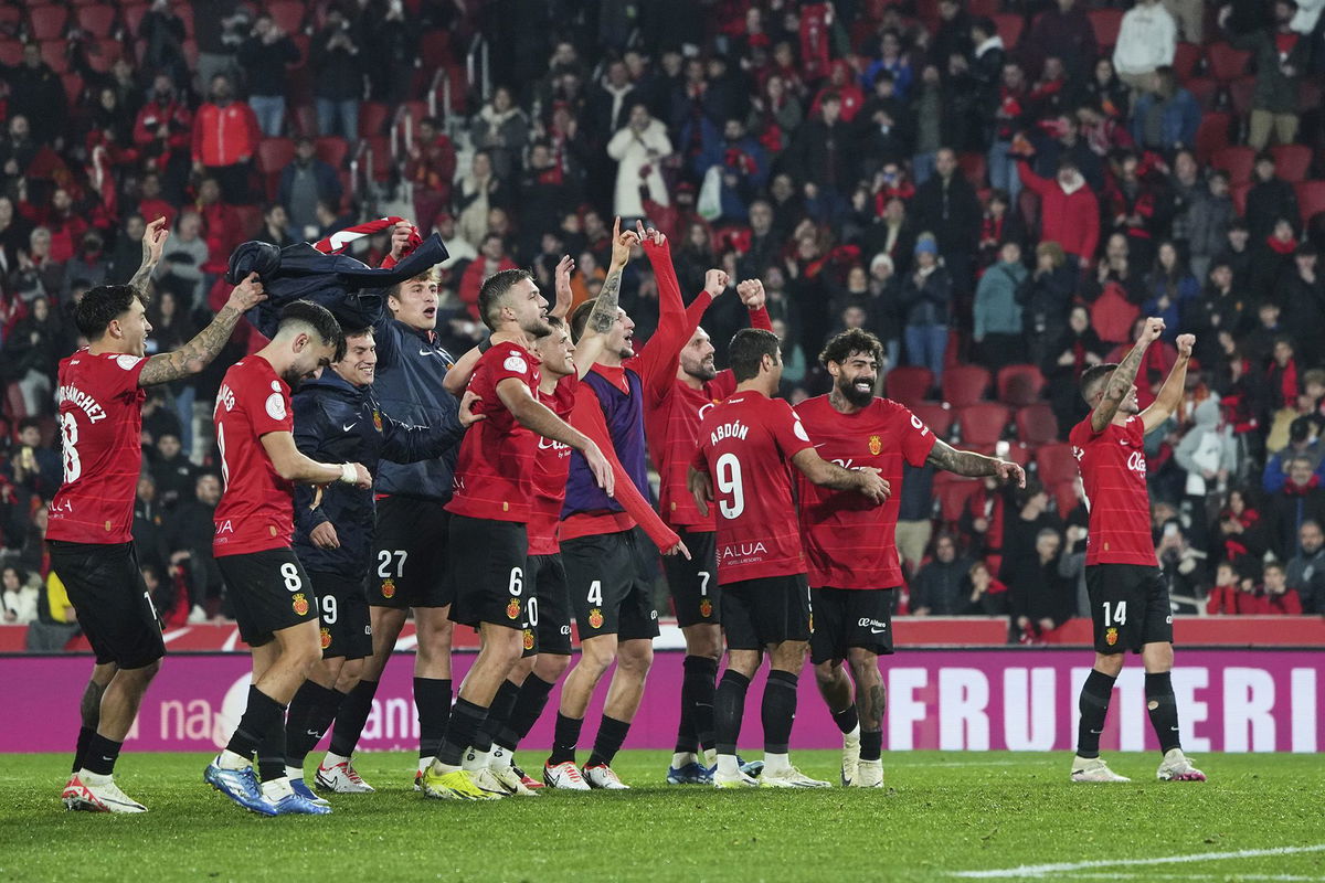 <i>Juan Manuel Serrano Arce/Getty Images</i><br/>Nico Williams celebrates with his teammates after scoring Bilbao's fourth.