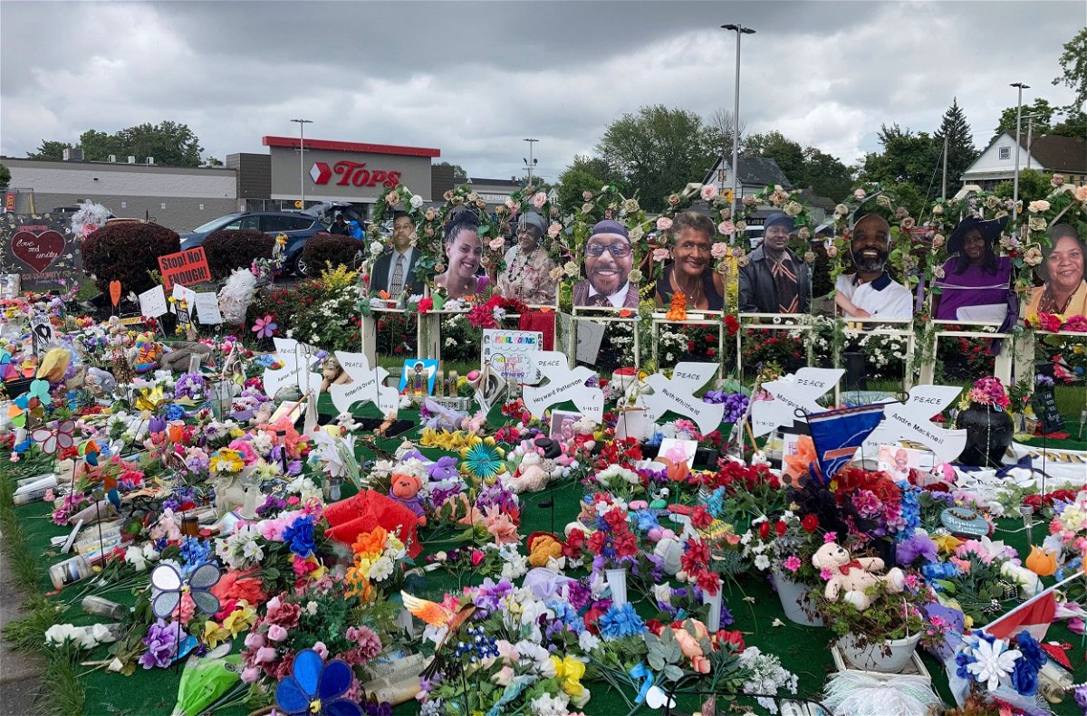 <i>Katie Lobosco/CNN</i><br/>A memorial outside the Tops supermarket in Buffalo