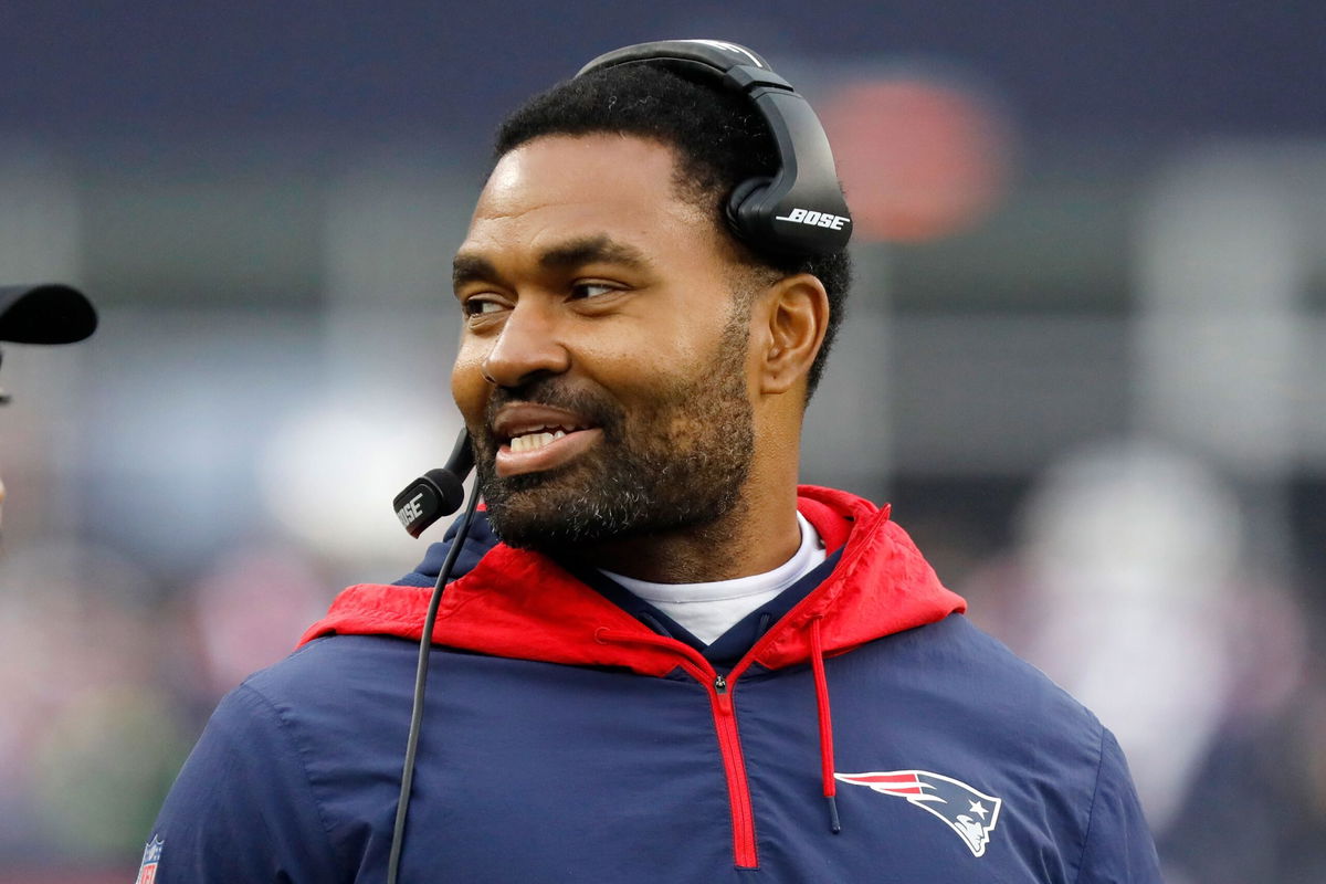 <i>Paul Connors/AP</i><br/>Jerod Mayo during the first half of the New England Patriots' game against the Jacksonville Jaguars on January 2