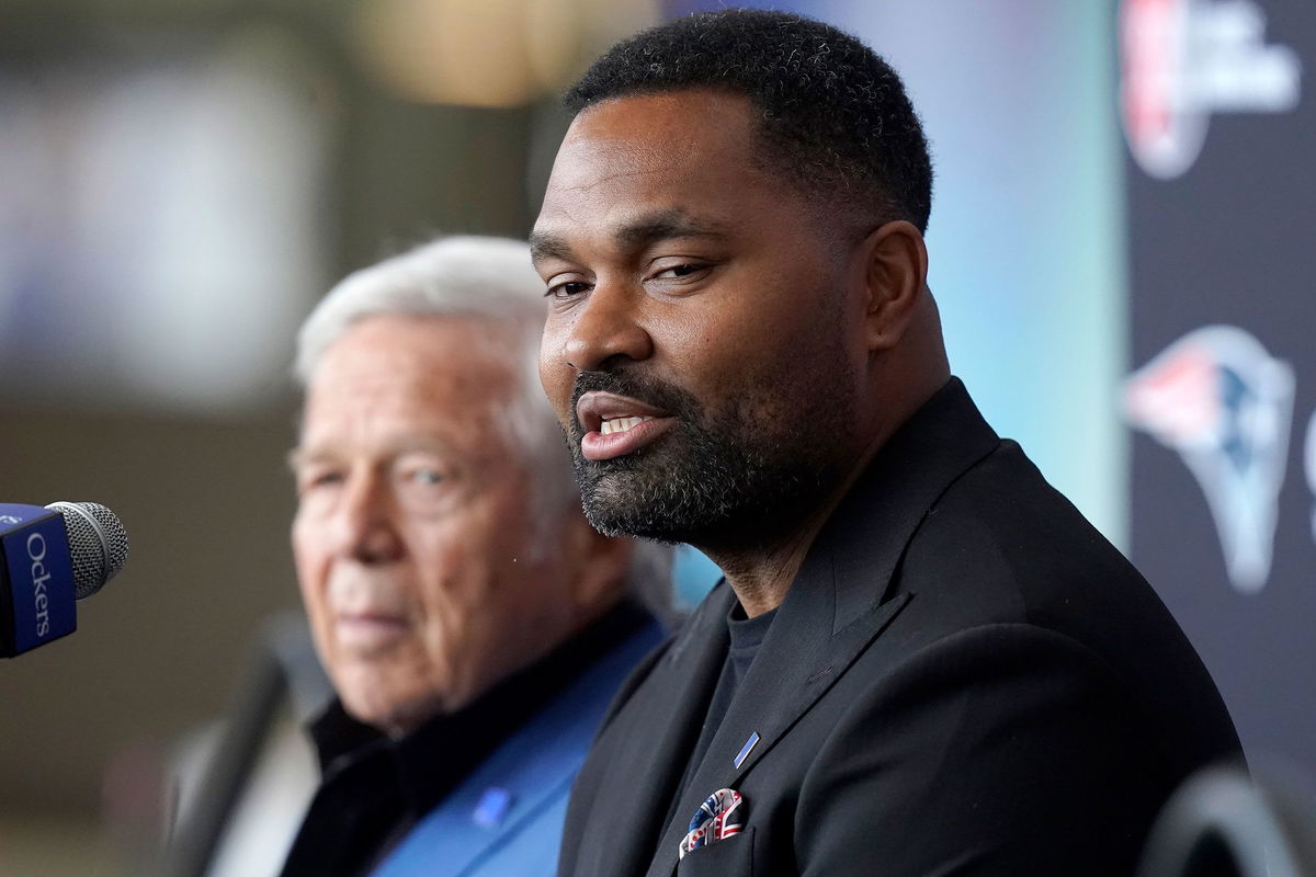 <i>Steven Senne/AP</i><br/>Patriots head coach Jerod Mayo