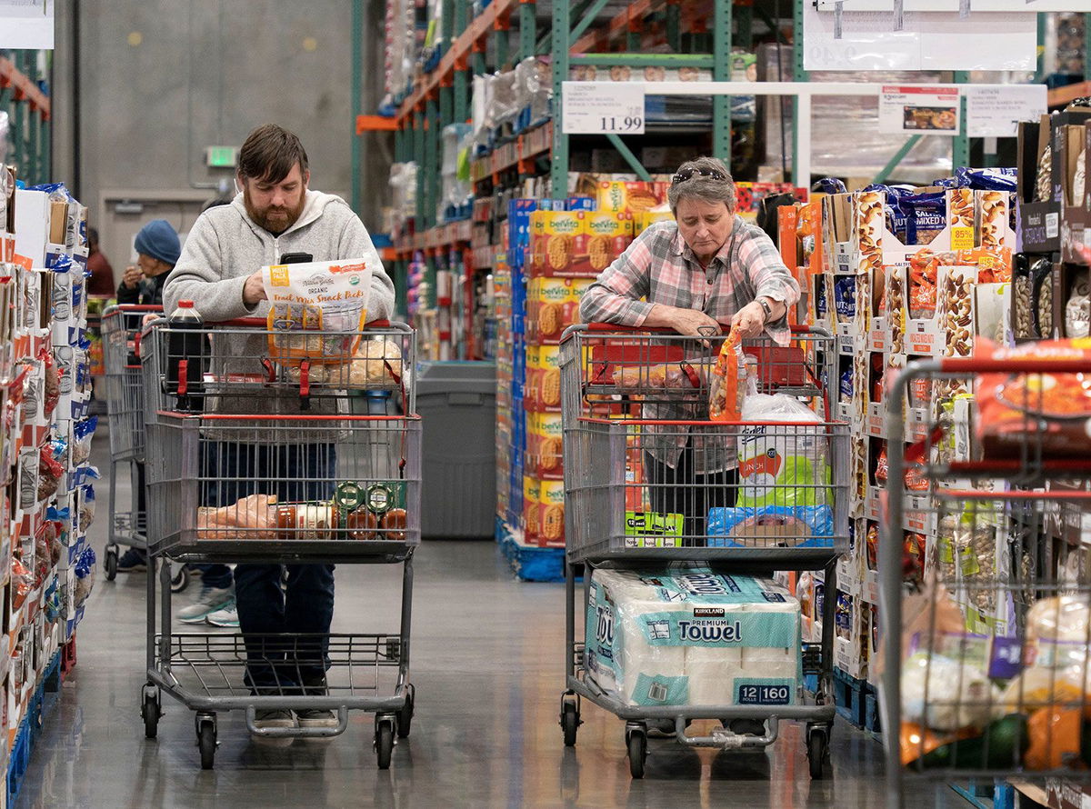 People shop at a supermarket in Foster City, California, the United States, Jan. 11. Americans’ attitudes on the economy are improving substantially as inflation slows.