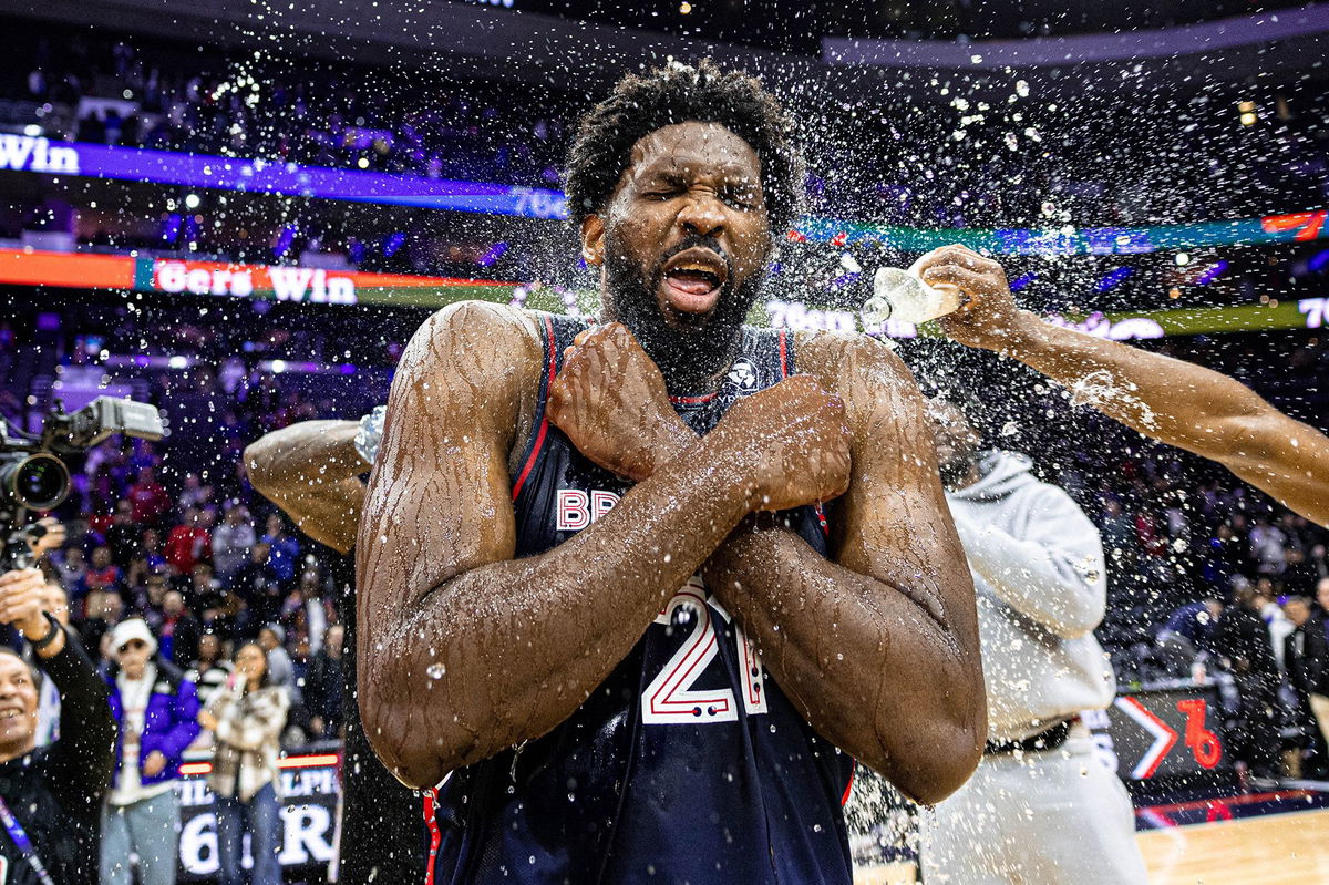 <i>Matt Slocum/AP</i><br/>Embiid goes to the basket against the Spurs.