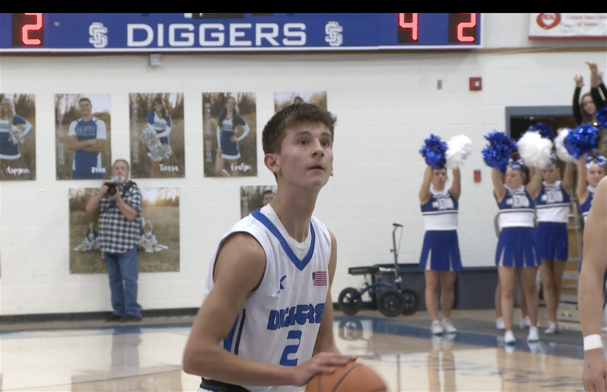 #2 Carter Taylor shoots free throw in Sugar-Salem's win