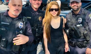 Singer Shakira stopped by the Coral Springs Police Department to say hello to officers.