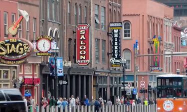 The Metro Nashville Police Department tracked down and arrested a man who has been allegedly lifting phones and credit cards from intoxicated bar patrons in downtown Nashville.