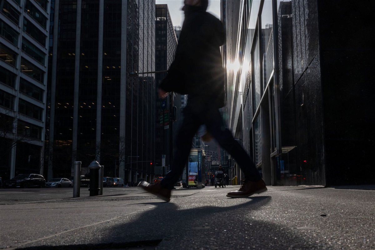 The sun beats down on New York City streets on a warm day. Scientists say retroreflective material could help keep urban areas significantly cooler in the summer.