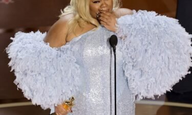 Da'Vine Joy Randolph accepting the Best Supporting Actress Oscar at the 2024 Academy Awards on March 10
