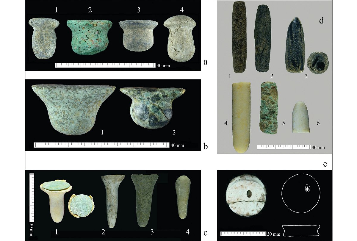 Shown here are examples of seven types of labrets found at Boncuklu Tarla that were used as body piercings.