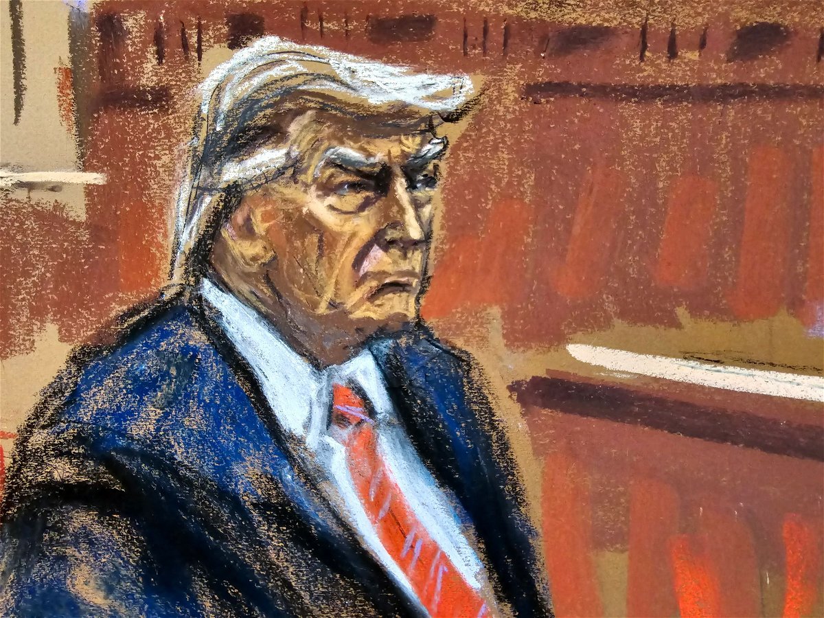 <i>Jane Rosenberg/Pool/Reuters via CNN Newsource</i><br/>In this courtroom sketch