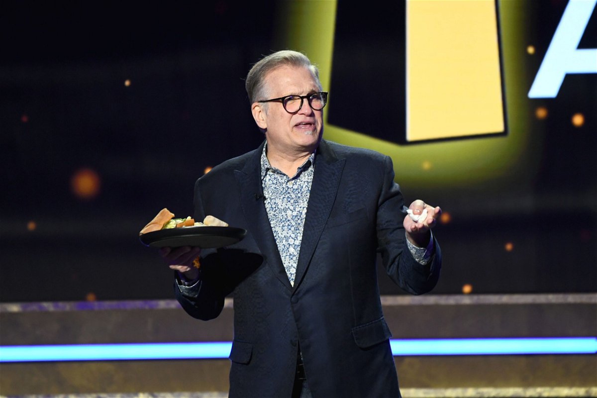 <i>Alberto E. Rodriguez/Getty Images via CNN Newsource</i><br/>Drew Carey speaks onstage during the 2024 Writers Guild Awards on Sunday