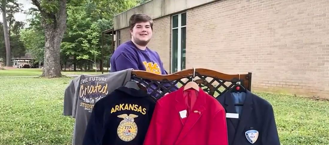 <i>KTBS via CNN Newsource</i><br/>Charlie Wilkerson is graduating from Bradley High School with a 4.0 GPA and is valedictorian. He has also received over $1 million in scholarships.