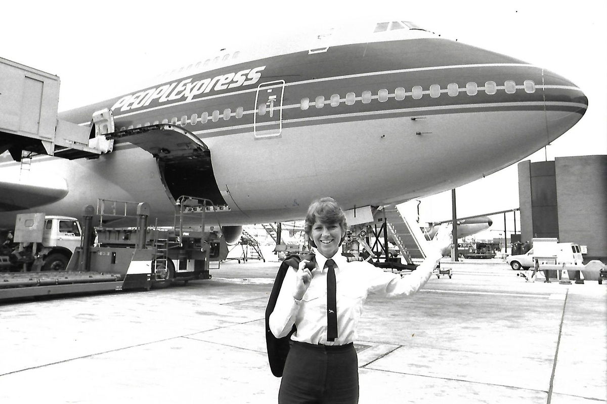 While working for People Express, Rippelmeyer became the first woman to pilot a transoceanic Boeing 747.