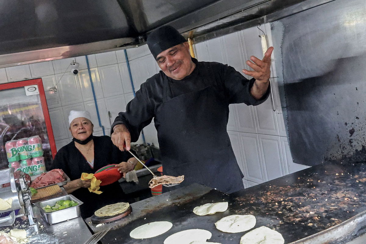 Chef Arturo Rivera Martinez prepares tacos at Taqueria El Califa de Leon restaurant in Mexico City on May 15, 2024.