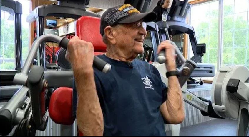 <i>WLOS via CNN Newsource</i><br/>Hendersonville WWII veteran George S. Droney celebrated his 100th birthday by working out.