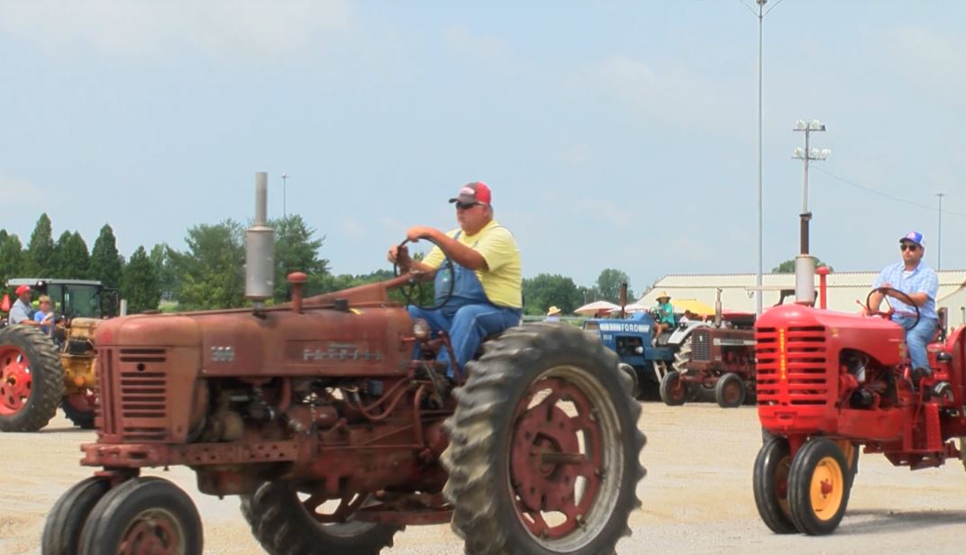 <i>WEVV via CNN Newsource</i><br/>The tractor drive