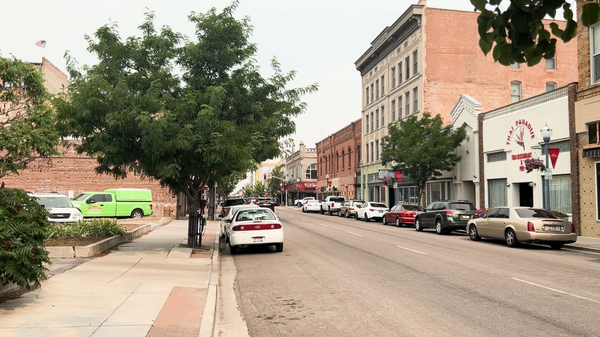 Work has begun to open the Center Street underpass – LocalNews8.com