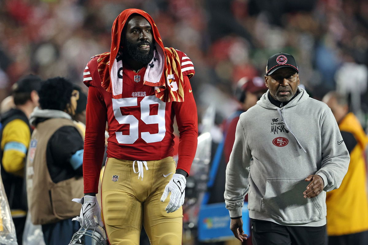 <i>Scott Strazzante/San Francisco Chronicle/Getty Images via CNN Newsource</i><br/>Campbell walks to the locker room during the second half of the 12-6 loss to the Rams.