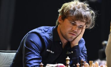 Magnus Carlsen says he will play at the World Blitz Championship this week.