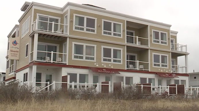 <i>WMTW via CNN Newsource</i><br/>Business owners in Old Orchard Beach have relied on business from Canadian tourists for their survival. Many hotels and motels have French names