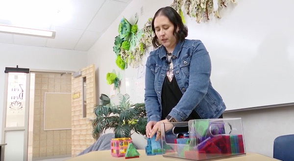 <i>KSTU via CNN Newsource</i><br/>One elementary school teacher in West Haven is raising money to pay off school lunch debts through her dance moves and social media. Kati Jo Christensen has collected about $20