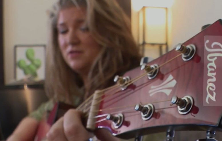 <i>KTVT via CNN Newsource</i><br/>Stacy Wynette wrote a song for other military mothers.